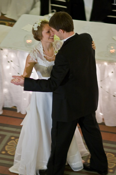 Wedding1NateKateDance2